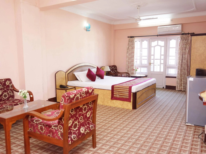 Hotel Happy Home