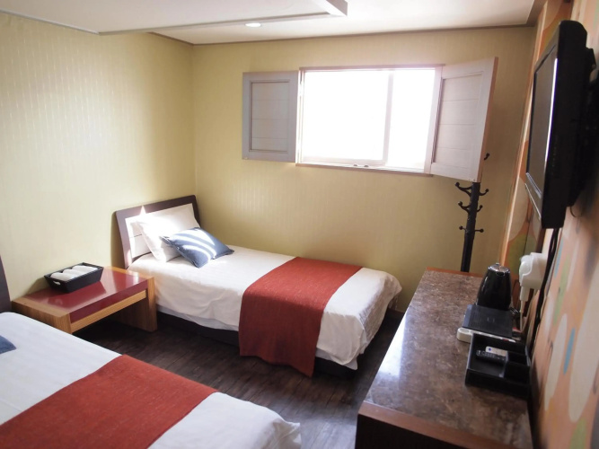 Hostel J Stay
