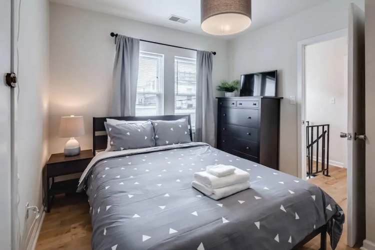Great Location-steps to Rittenhouse 2 BED 1 Bath