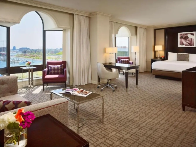 Premier Double Suite with harbour view
