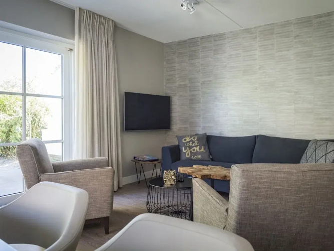 Apartment in De Cocksdorp With Garden