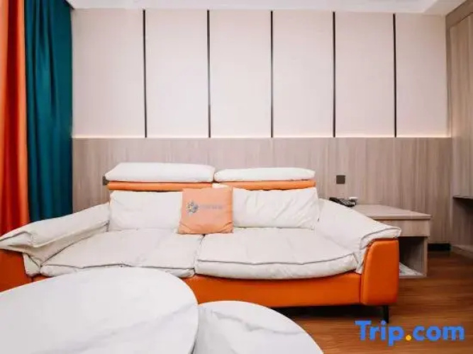Rujia Huayi Select Hotel (Harbin Zhan Yida Si Yuan)