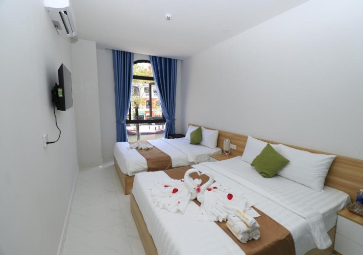 Standard Triple room