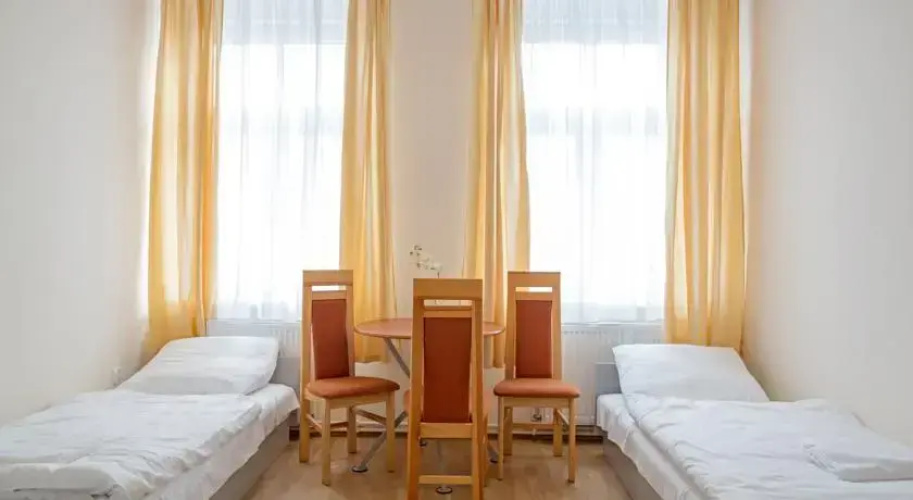 Lew Hostel