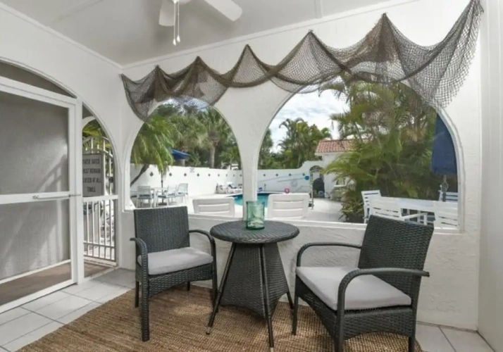 2 Bedrooms Luxury Quadruple Villa