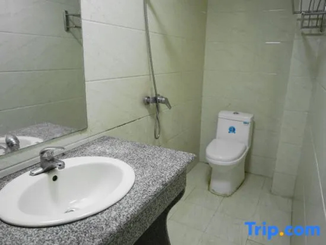 Quzhou Zhenxing Hotel