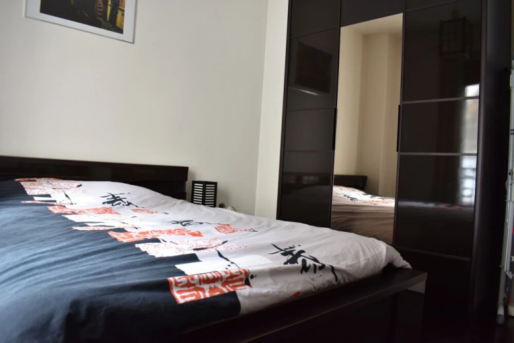 Simplistic 1 Bedroom Apartment in 17th - Image 5
