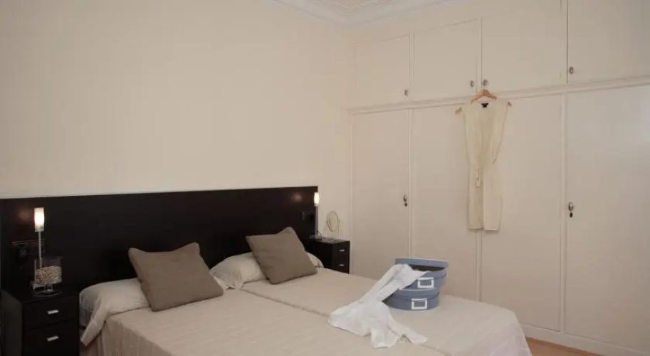 Classbedroom Apartments Iii