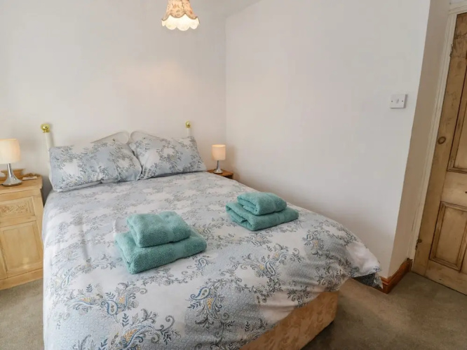 6 Glyn Terrace