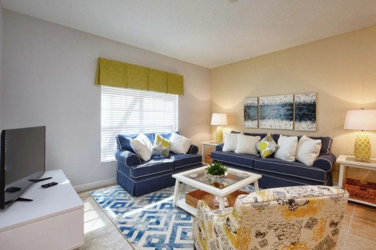 4 bedrooms villa accommodate 10 guests