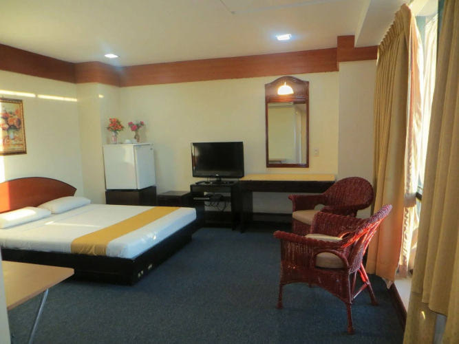 Paragon Suites