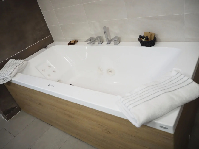 Apollo Guest House
