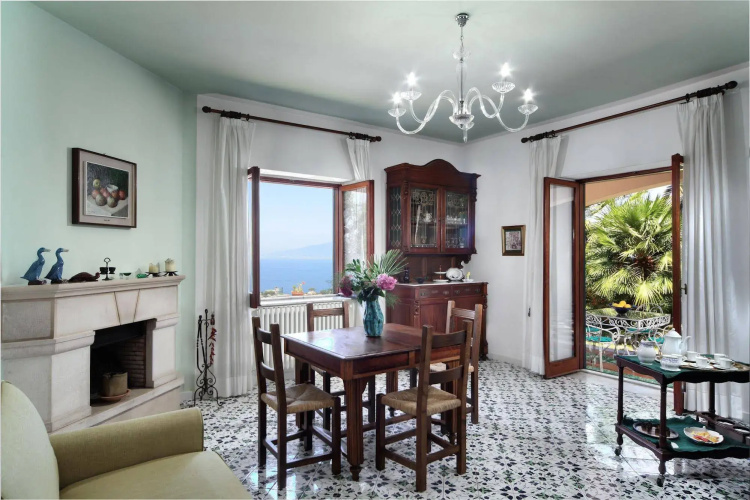 M Suites Sorrento