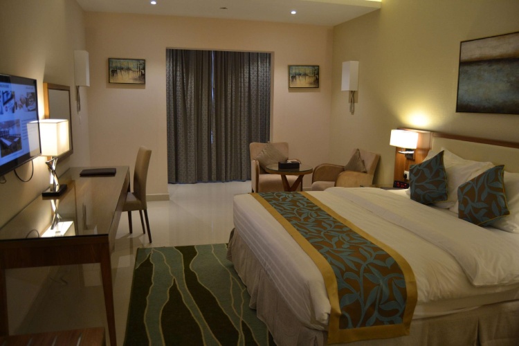 Double room with city view