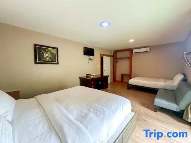 Standard Family room with balcony