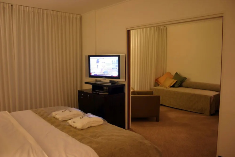 Ros Tower Hotel