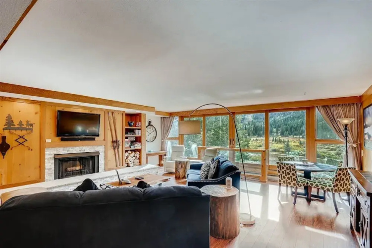 Lakeside Village 4 Bedroom Condo
