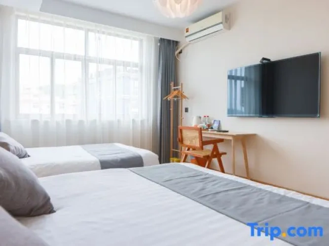 Standard Twin Family room