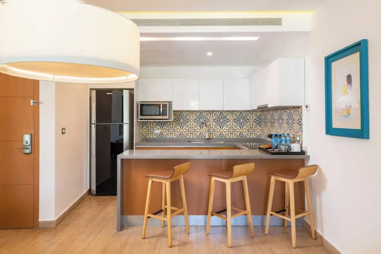 The Fives Beach Hotel & Residences photo 35