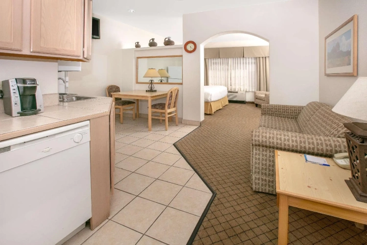 Deluxe Double Suite