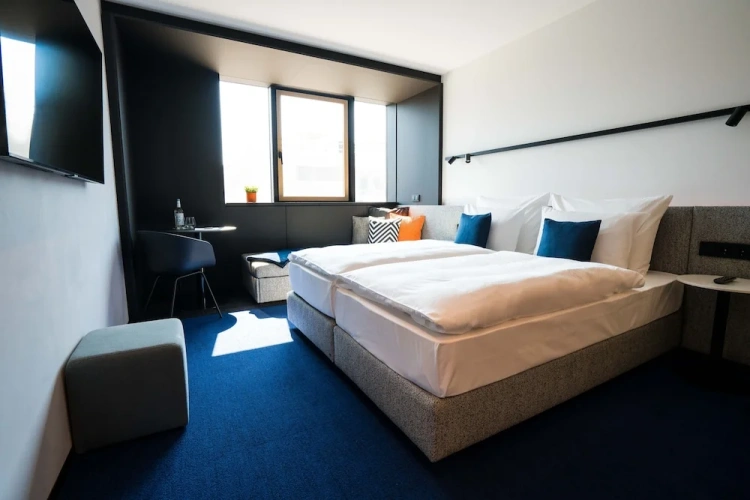 Comfort room