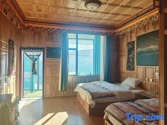 Standard Twin room with balcony