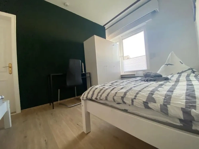 3 Bedrooms Apartment