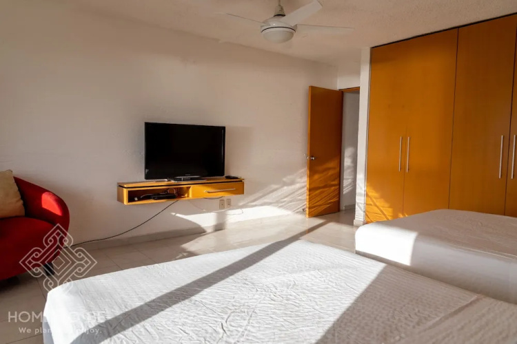 1 Bedroom with Double View