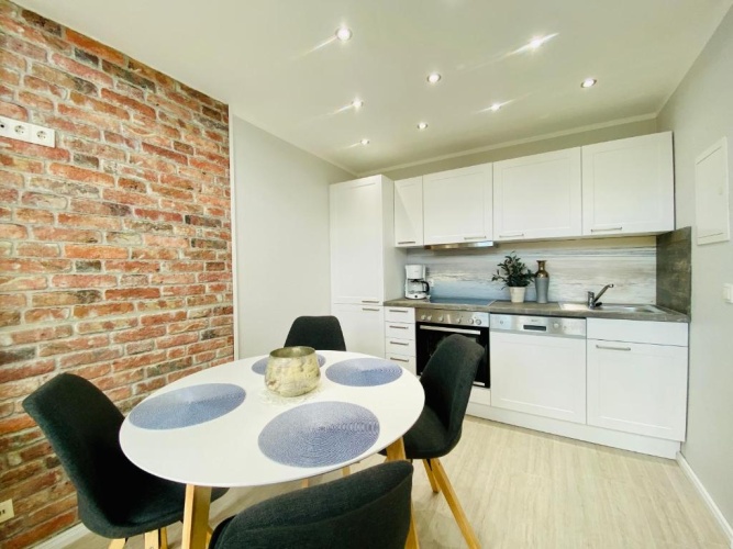 Apartment with garden view