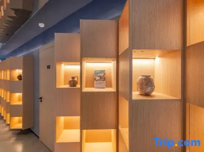 Lanzhou Puyue S Hotel