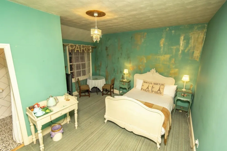 Deluxe Double room
