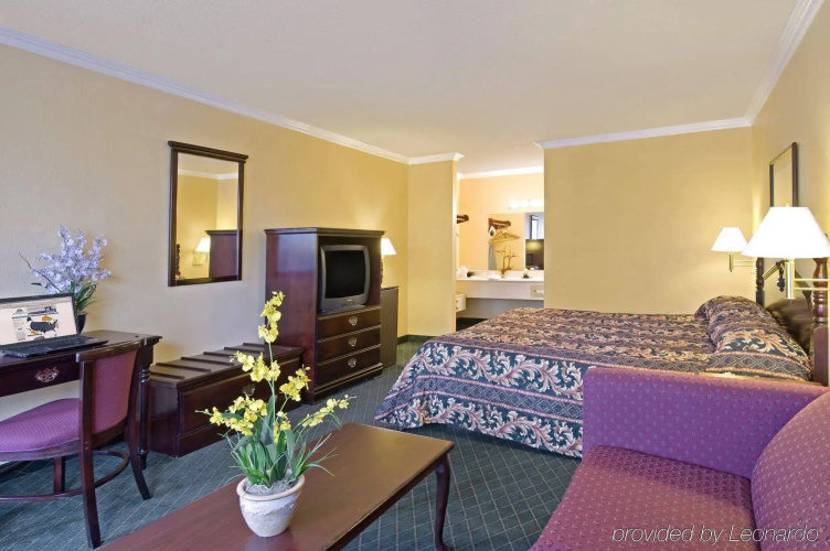 Americas Best Value Inn & Suites Melbourne
