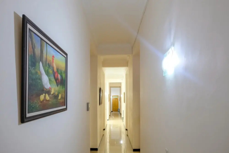 RedDoorz @ Savitri Hotel