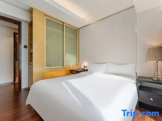 Deluxe Double Suite with garden view