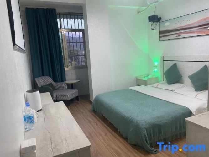 Deluxe Double Suite