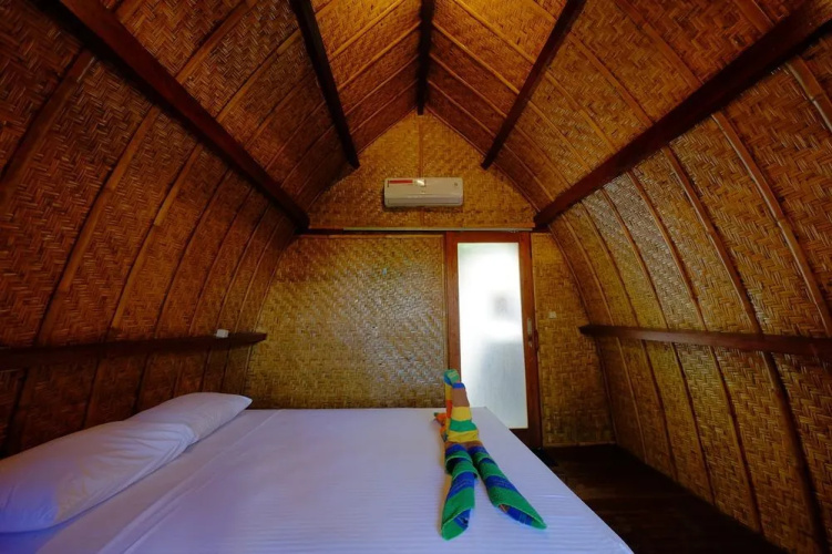 Deep House Bungalows