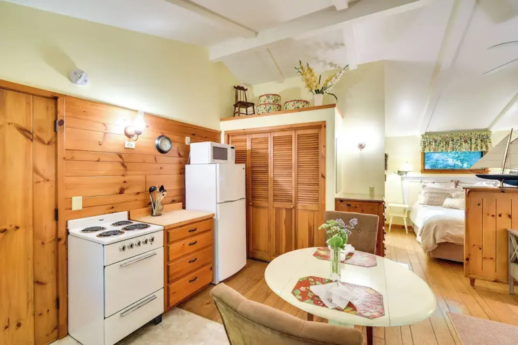 'pine Cottage' Duplex w/ Deck: Walk to State Park!