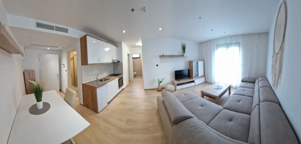 Deluxe Apartment