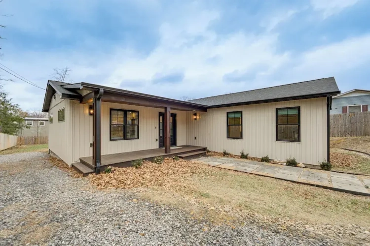 3 Bedrooms Cottage