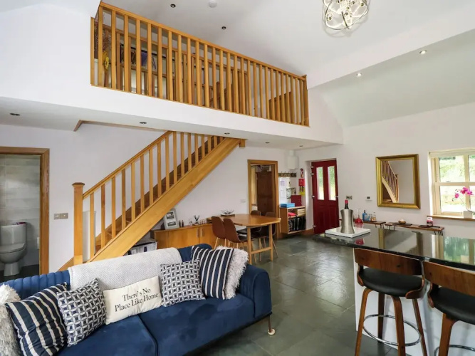 Canal Cottage