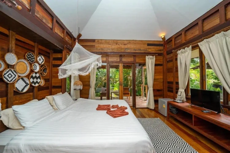 Deluxe Double Bungalow with garden view