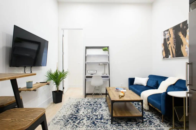 78-4D Quality 1br W D Skylight By Central Park