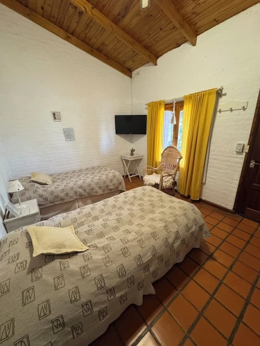 Classic Twin room with courtyard view