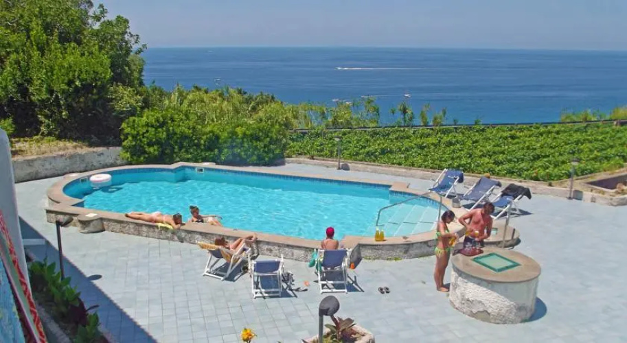 Paradise Beach Hostel