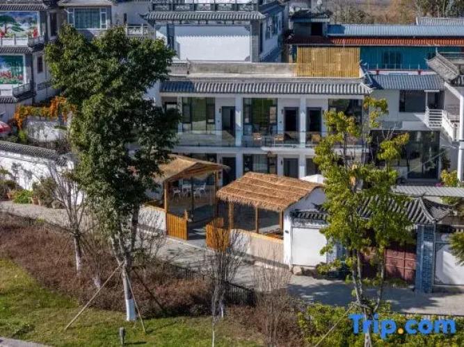 Puju Homestay (Erhai)