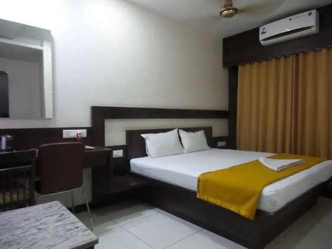 Atharva Hotel