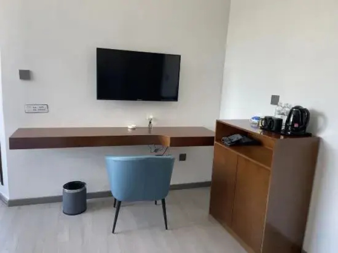 Rain City Express Hotel