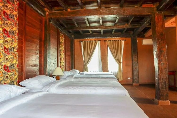 Bed in Dorm with balcony
