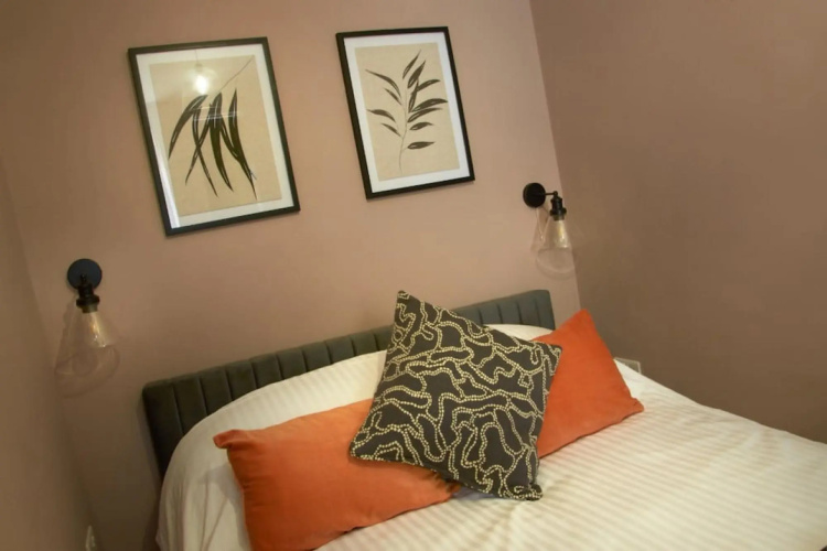 Knightstone Apartment