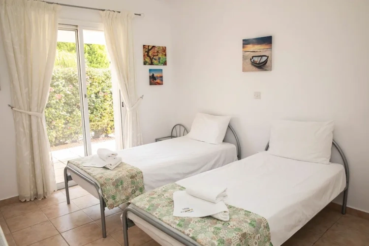 3 Bedrooms Family Villa